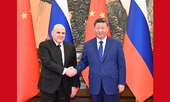 习近平会见俄罗斯总理米舒斯京