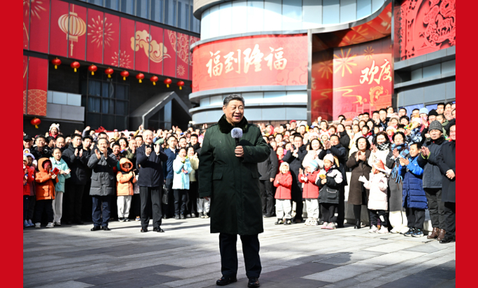 习近平春节前夕在北京看望慰问基层干部群众